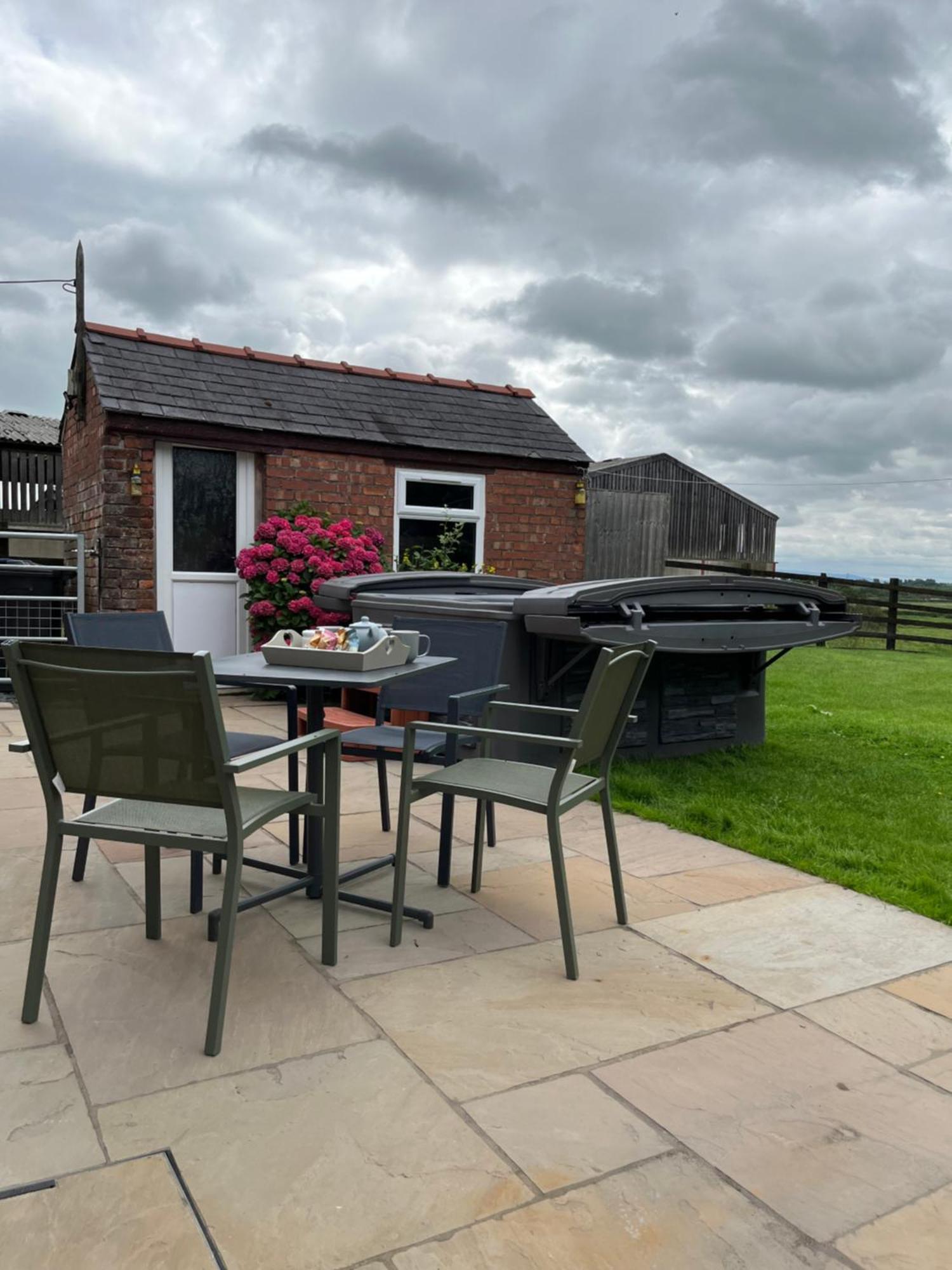 Holiday home Newton Hall Farm Cottage, Hot Tub Garden Views Nr Lytham Ribby